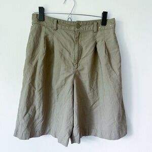Uniqlo Pleated Women’s Shorts